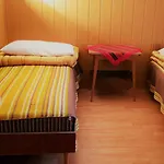 Muskatli Ueduelohaz 2*