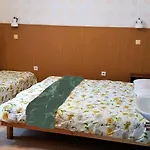 Muskatli Ueduelohaz 住宿加早餐酒店 Parád