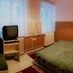 Muskatli Ueduelohaz 2* Parád