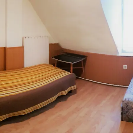Bed & Breakfast Muskatli Ueduelohaz 2*