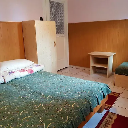 Bed & Breakfast Muskatli Ueduelohaz