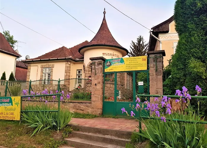 Bed & Breakfast Muskatli Ueduelohaz 2*