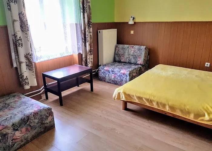 Muskatli Ueduelohaz Parad